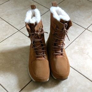 Sketchers Outdoor Ultra Waterproof Winter Boots